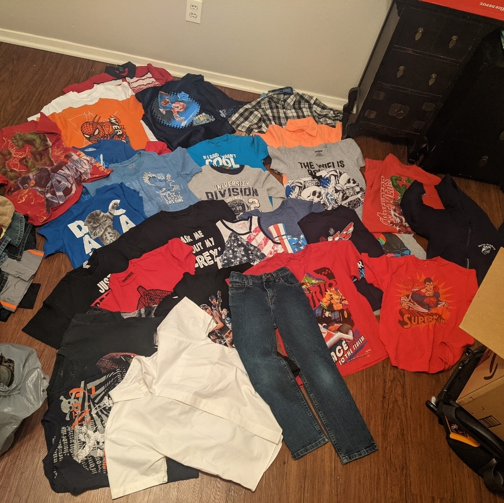 Boys Clothes sz 8-10 (med)